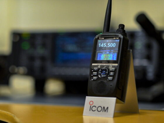 <b>ICOM ID-52E </b> <br> 144 & 430 MHz <br> Luxe FM & D-Star portofoon <br> <br> Op voorraad!