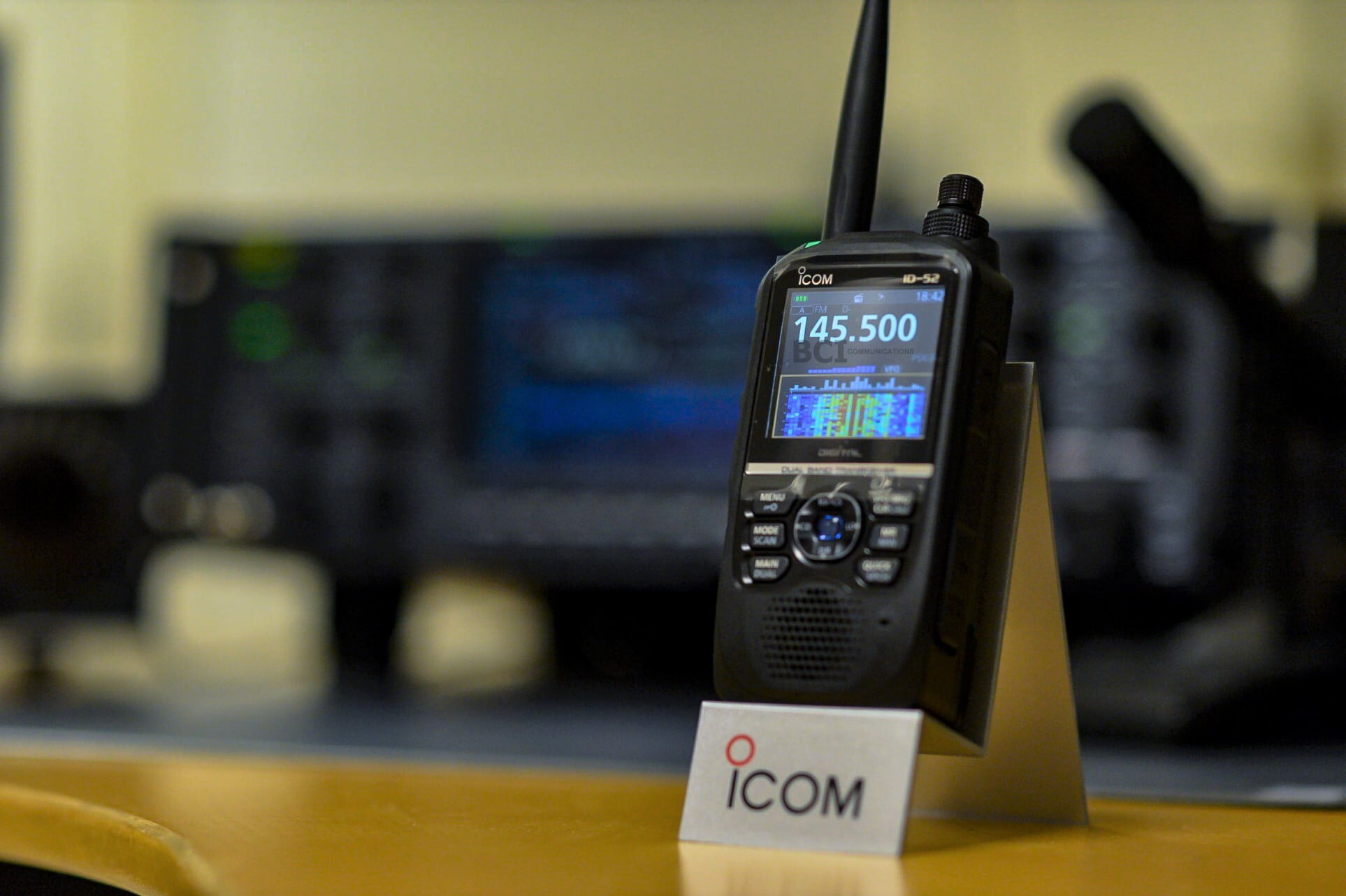 ID52E 144 & 430 MHz Luxe FM & DStar portofoon Snel weer
