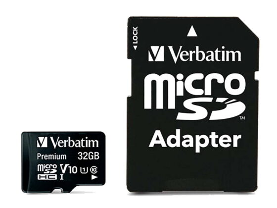 <b>microSDHC kaart met adapter</b><br>Geschikt voor <br>ICOM