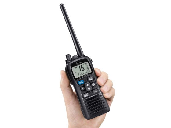 <b>ICOM IC-M73EURO+ 2025 <br> Met nieuwe VDES kanalen! </b><br>Professionele VHF Handmarifoon